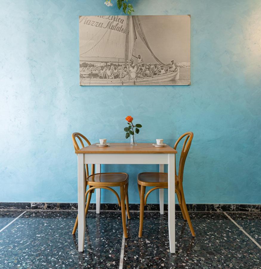 Hotel Greta B&B Rimini Kültér fotó