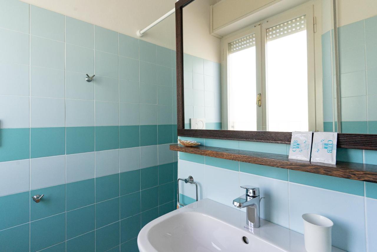 Hotel Greta B&B Rimini Kültér fotó