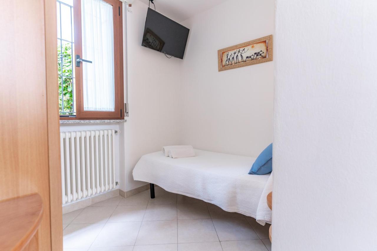 Hotel Greta B&B Rimini Kültér fotó